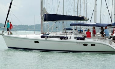 Charter 37' Hunter cruiser sailsyacht for rent in Lake Balaton, Hungary