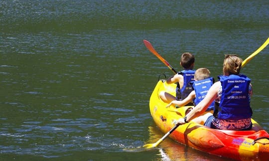 Enjoy Canoe Rentals in Moussac, France