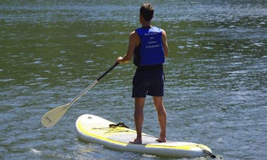 Disfrute de los alquileres de tablas de surf de remo en Moussac, Francia