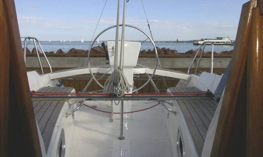 Velero 34' Nautic 330S en alquiler en Lago Balatón, Hungría