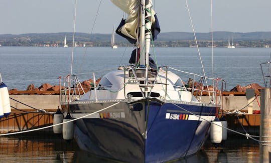 Velero 34' Nautic 330S en alquiler en Lago Balatón, Hungría