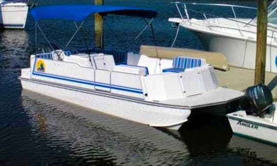 Cat 23' Pontoon Catamaran in Fernandina Beach