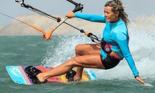 Disfruta de clases de kitesurf en Carqueiranne, Francia