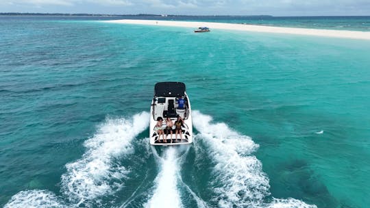 Regal Powerboat for rent in Zanzibar Island