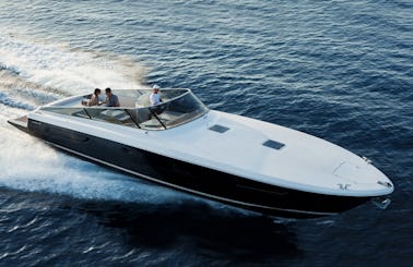 Charter 44' Itama Motor Yacht in Portofino