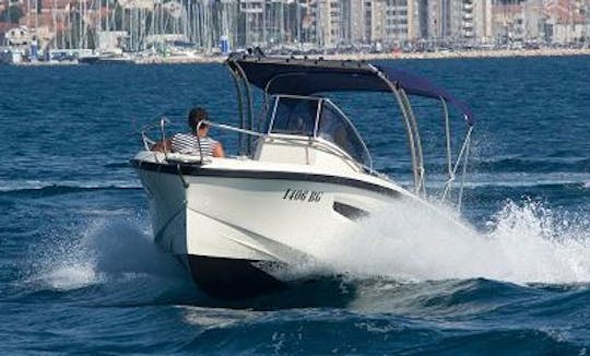 Rent 21' Anorti 20 Open Center Console in Sveti Filip i Jakov, Croatia