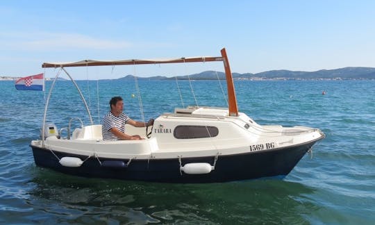 Rent Adria 500 Powerboat for 5 People in Sveti Filip i Jakov, Croatia