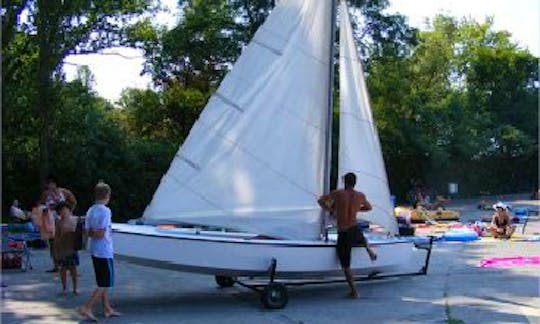 Rent 16' Buccaneer Sailing Dinghy in Balatonföldvár, Hungary
