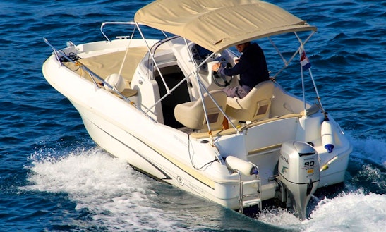 Rent 18' Beneteau Flyer 550 Center Console In Splitsko-dalmatinska, Croatia