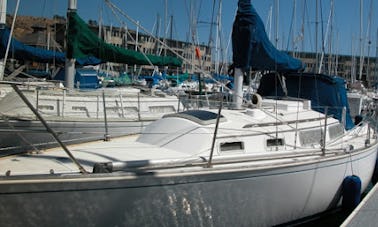 Location d'un monocoque Sabre Cruising de 30 pieds à Berkeley, en Californie