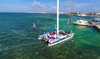 Private Cruises on 30' Magic-Sea-wind Sailing Catamaran Cancún Isla Mujeres Mexico