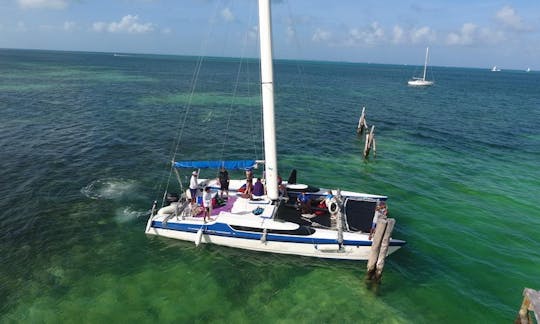 catamaran eagle 22 pax Cancun Isla Mujeres