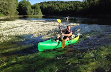 Enjoy Kayak Rentals in Vayrac, France