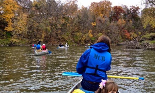 Canoe River Trips with a Friendly Guides in Monticello, Iowa