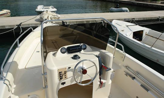 Rent a Center Console in Lukoran, Croatia