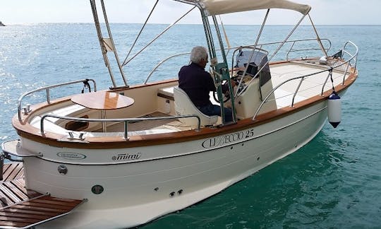 Charter Libeccio 25 Motor Yacht in Santa Maria di Leuca, Puglia