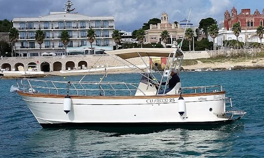 Charter Libeccio 25 Motor Yacht in Santa Maria di Leuca, Puglia