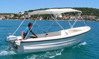 Emocionante día de navegación en Cavtat, Croacia, con este bote