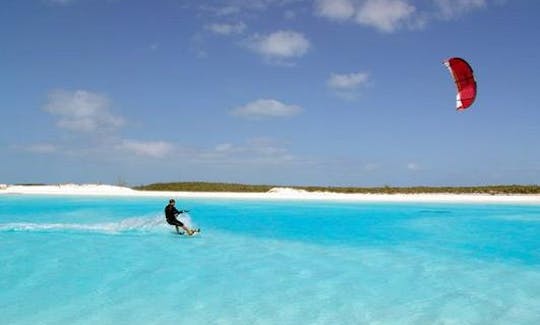 Disfrute de clases de kitesurf y alquileres en Croacia, Delta Neretva