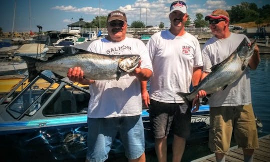 Lake Erie/Lake Ontario Fishing Charter on Harbercraft 1925 Discovery Fishing Boat