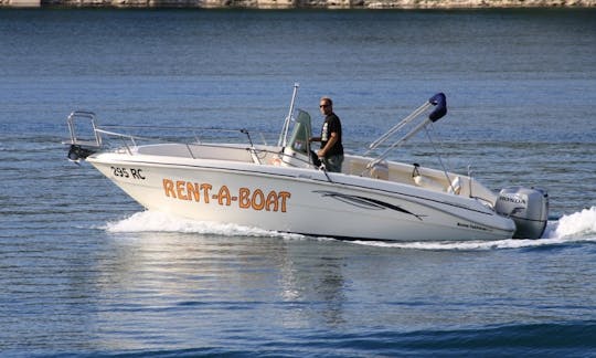 Alquile el barco a motor Fiart Oasi de 22 pies en Rabac, Croacia