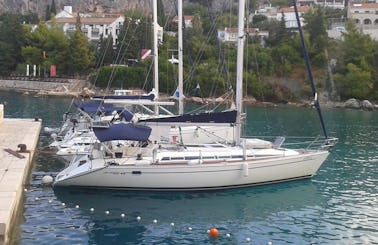 Charter 43' Cruising Monohull in Split, Croatia
