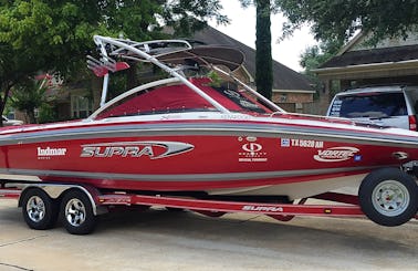 Gorgeous 24ft ''Supra'' wakeboard or Wakesurf Boat Rental in Conroe, Texas