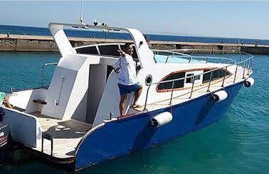 2 Hour Glass Bottom Boat Tour to Enjoy in Red Sea Governorate, Egypt