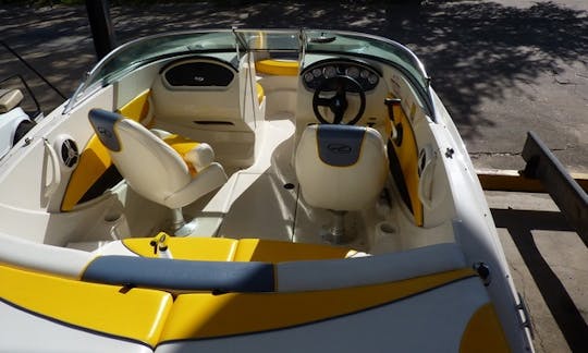 19 ft Sea Ray with toys and awesome stereo. Have a BLAST on the Lake!!