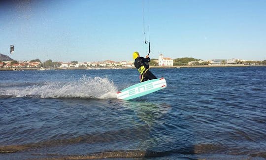 ポルトガルのエスポセンデでのカイトボーディングレッスン