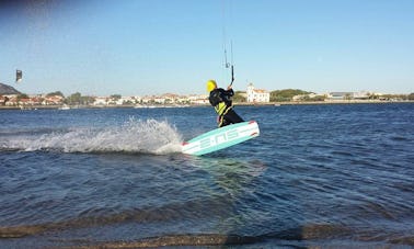 ポルトガルのエスポセンデでのカイトボーディングレッスン