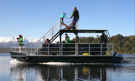 Tour ecológico en barco de aventura por el lago Mahinapua, costa oeste, Nueva Zelanda