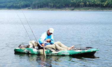 Profitez de la pêche en kayak à Piatra Neamț, en Roumanie