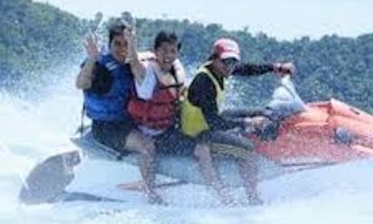 Aluguel de jet ski de três lugares em Sumatera Barat, Indonésia