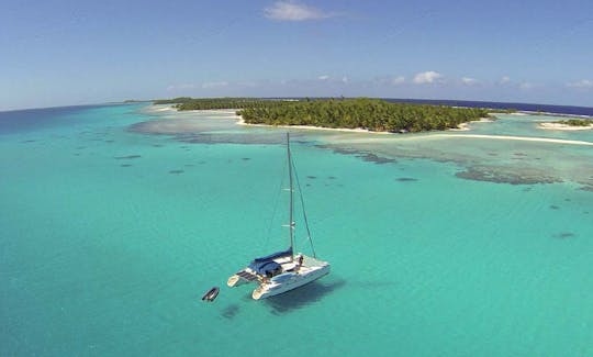 Sailing Charter 46' Bahia Cruising Catamaran In Fakarava, French Polynesia