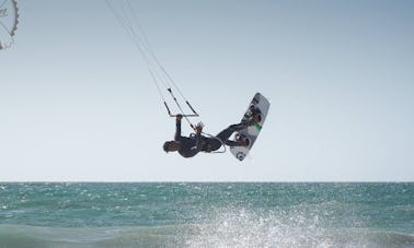 Aulas de kitesurf em Tamraght, Marrocos