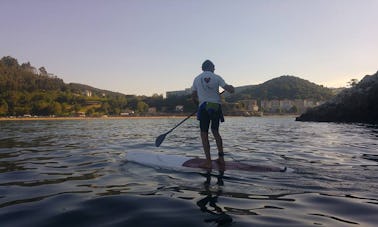 Disfrute del alquiler de tablas de surf de remo en Biscarrosse, Francia