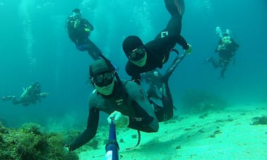 Disfruta del buceo en el municipio de Lanyu, Taiwán