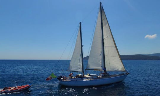 Charter a Cruising Monohull in Portoferraio, Italy