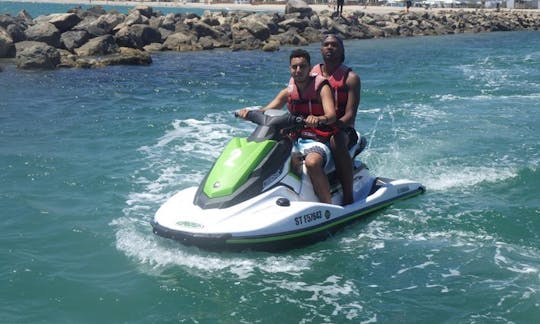 Alquiler de motos acuáticas en Palavas-les-Flots, Occitania, Francia