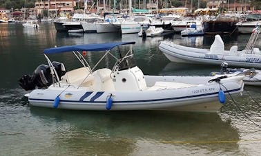 Reserve este incrível RIB em Kallithea, Grécia!