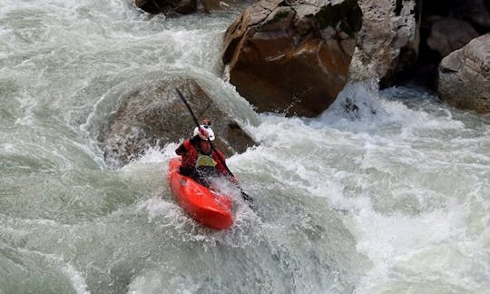 Enjoy Kayak Tours in Provence-Alpes-Côte d'Azur, France