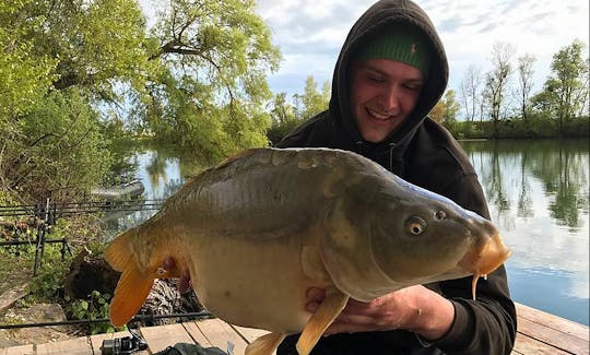 Disfruta de la pesca con mosca en Châlons-en-Champagne, Francia