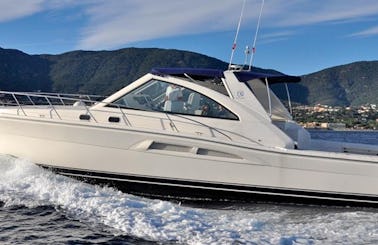 Charter 52' Riviera Express 48 Motor Yacht in Cavalaire-sur-Mer, France