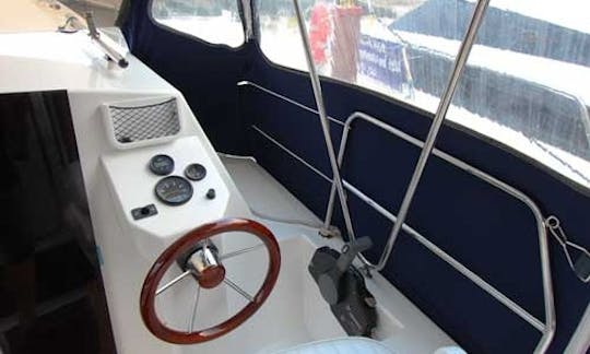 Rent 27' Faro Motor Yacht in Warmia-Masuria, Ploand