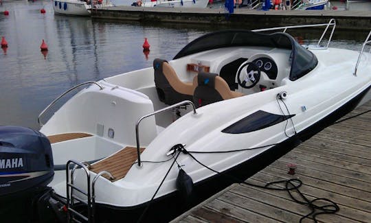 Rent 20' Viva Motor Yacht in Warmińsko-mazurskie, Poland