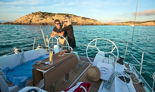 Charter 37' Bavaria Cruiser Cruising monohull in Split, Croatia