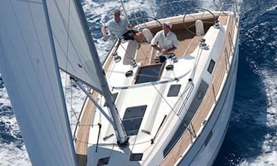 Book a cruise on 41' Bavaria Cruiser Cruising monohull in Split, Croatia