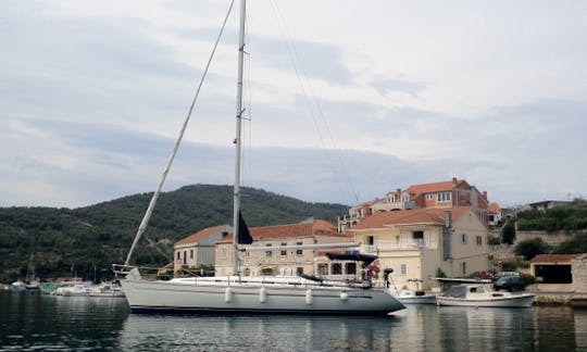 Charter 44' Bavaria Cruiser Cruising monohull in Split, Croatia