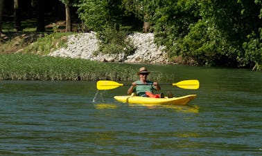 Alquila un kayak individual en Straduny, Polonia